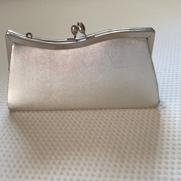 Buy 2, get 1 free! Silver clutch - Picture 1 of 7